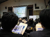 説明会の様子 説明会の様子