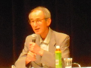 シンポジスト　弘前ペンクラブ会長　西脇氏